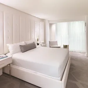 ***** Resort The W Vegas At Mandalay Bay By Suiteness USA